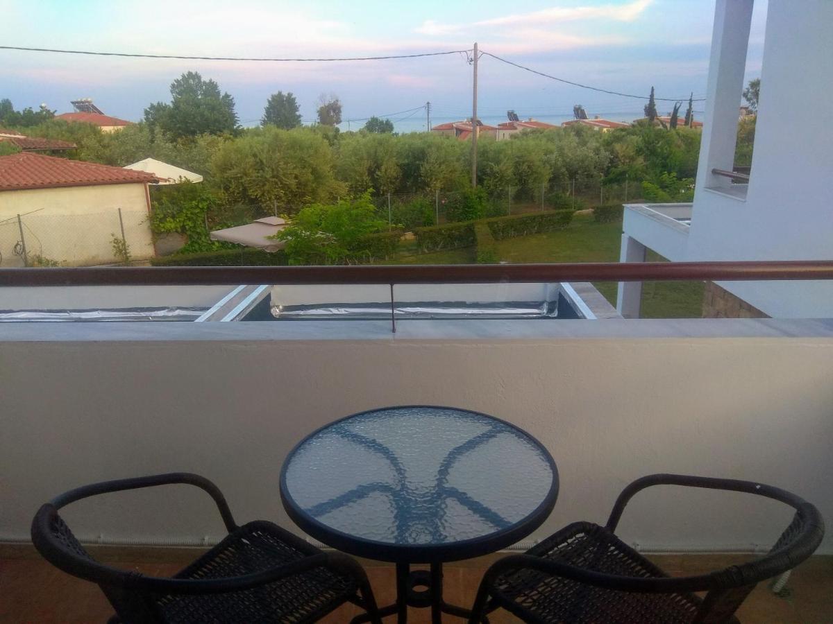 Villa Nadia Nea Skioni Exteriér fotografie
